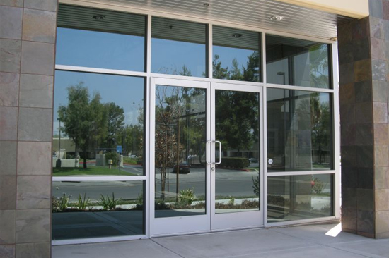 Earlimart-commercial-door-repair